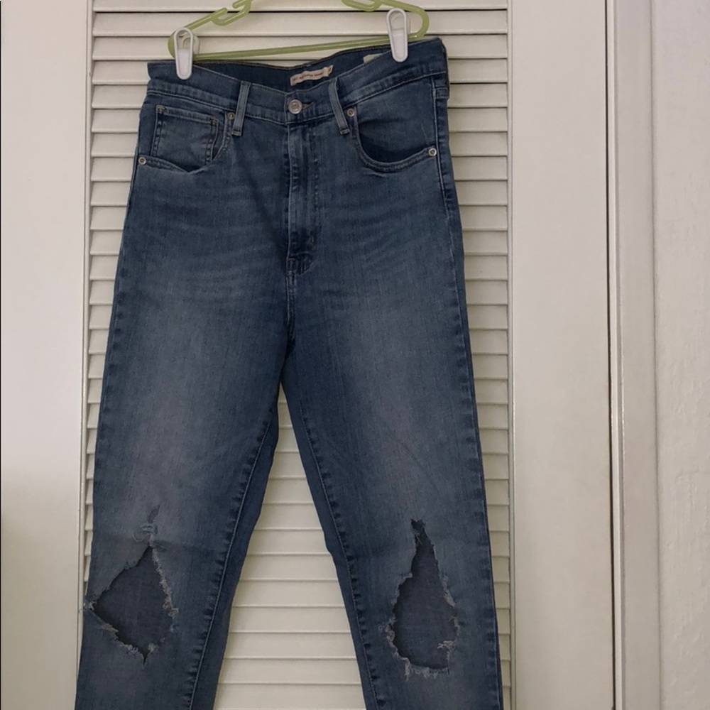 Levi’s ripped skinny jeans